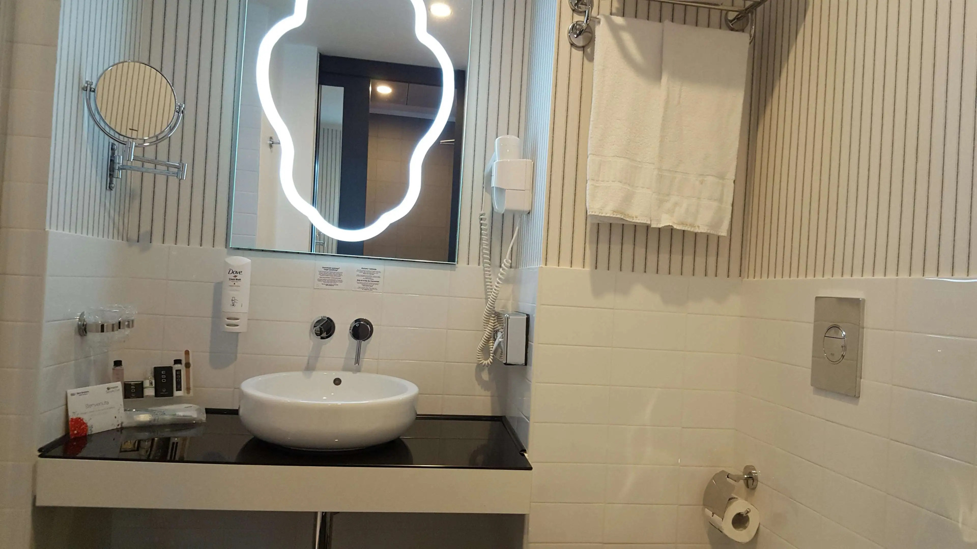 Best Western Premier CHC Airport