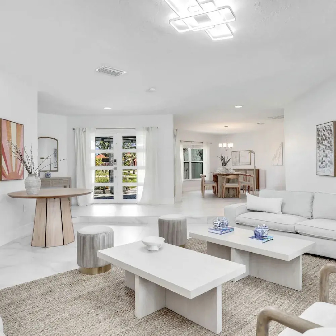 Luxury 6 000 Sqft Oasis Pool Sleeps 16