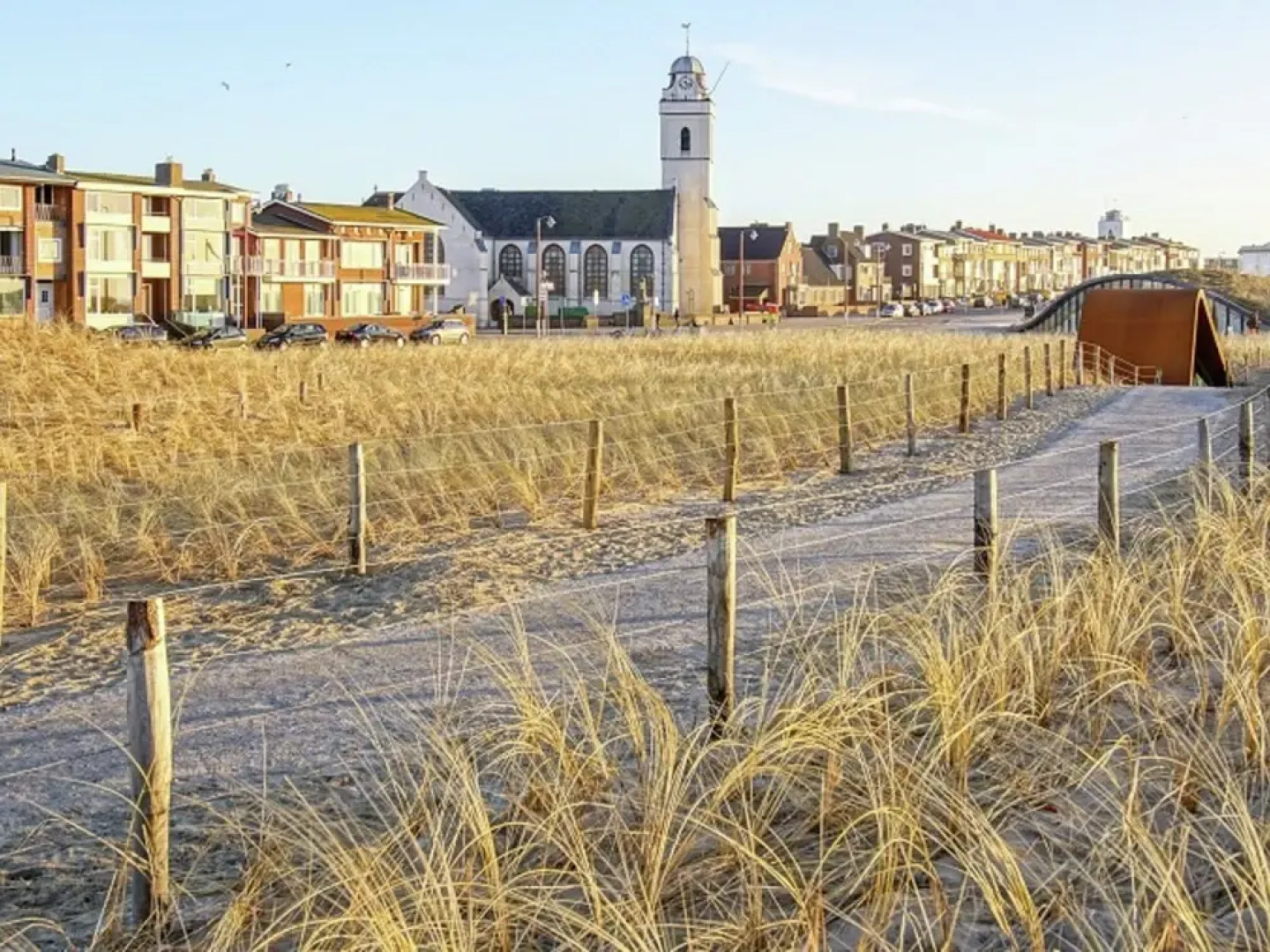 Spacious and Comfortable Holiday Home in Modernised Drive-in House