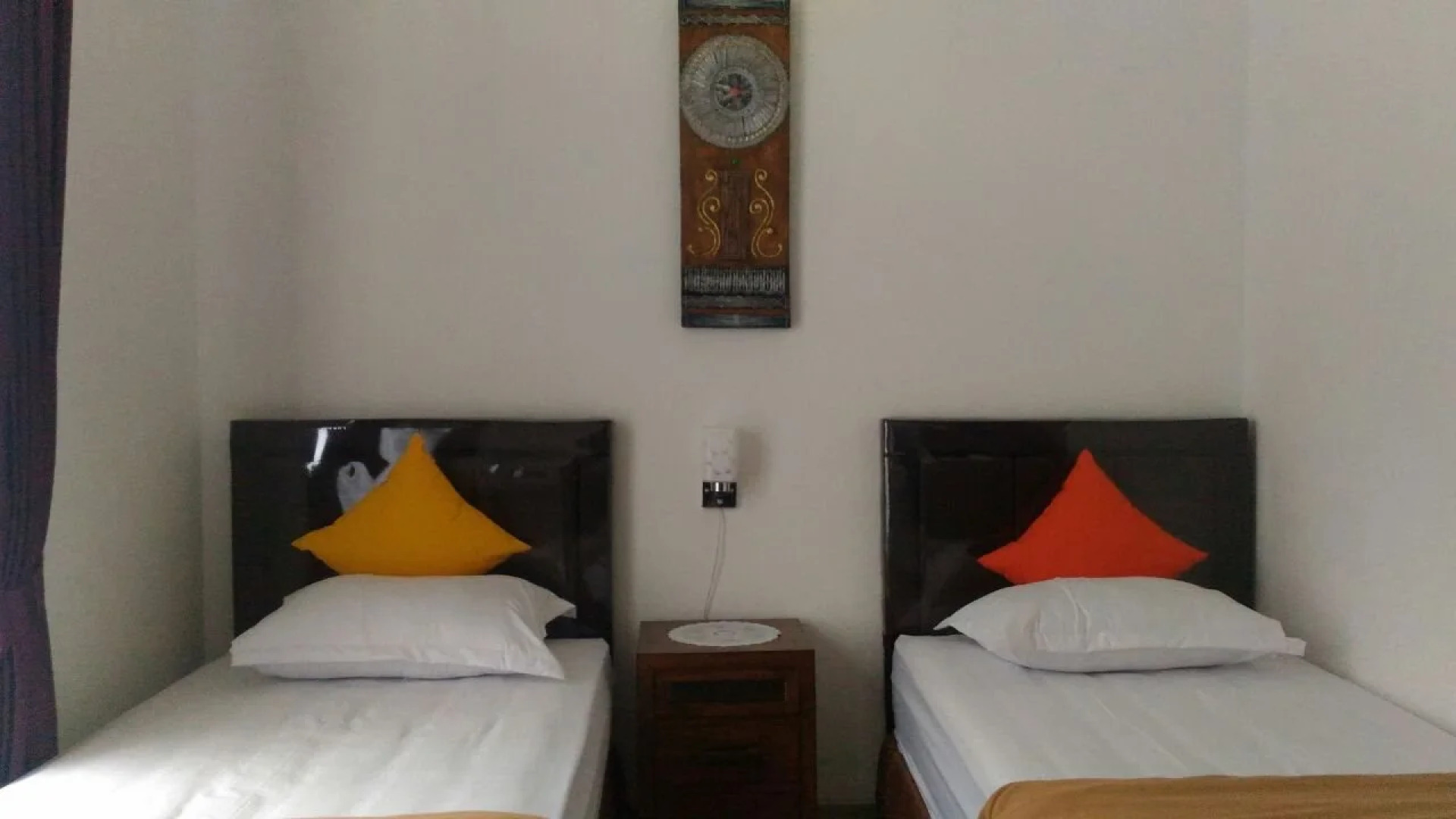 Padma Laguna Guest House