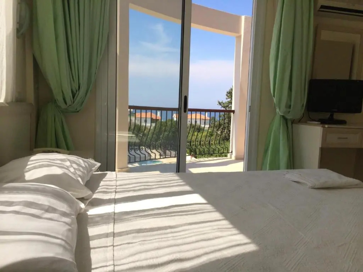 The Prince Inn Hotel & Villas