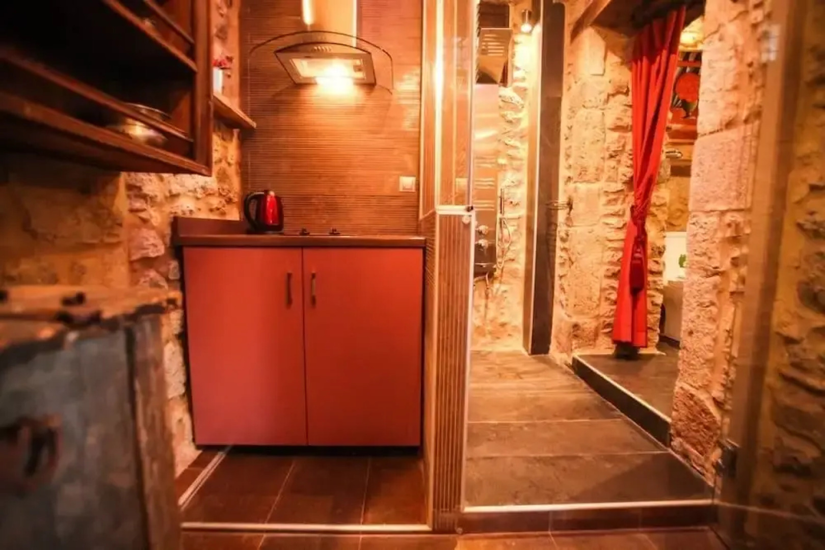 Antique Luxury Suite 65sq.m.