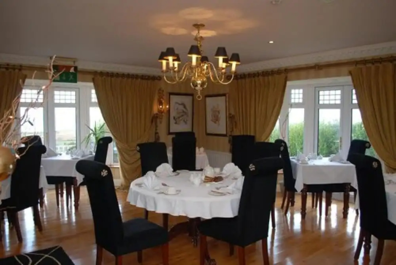 Shores Country House Bed & Breakfast