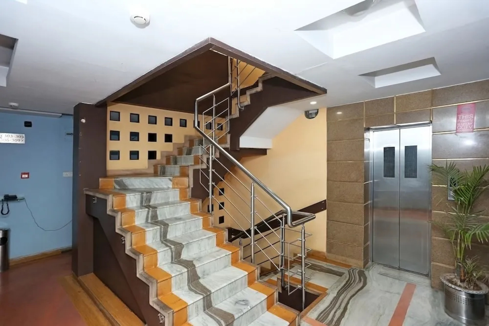 OYO 3063 Crystal Residency