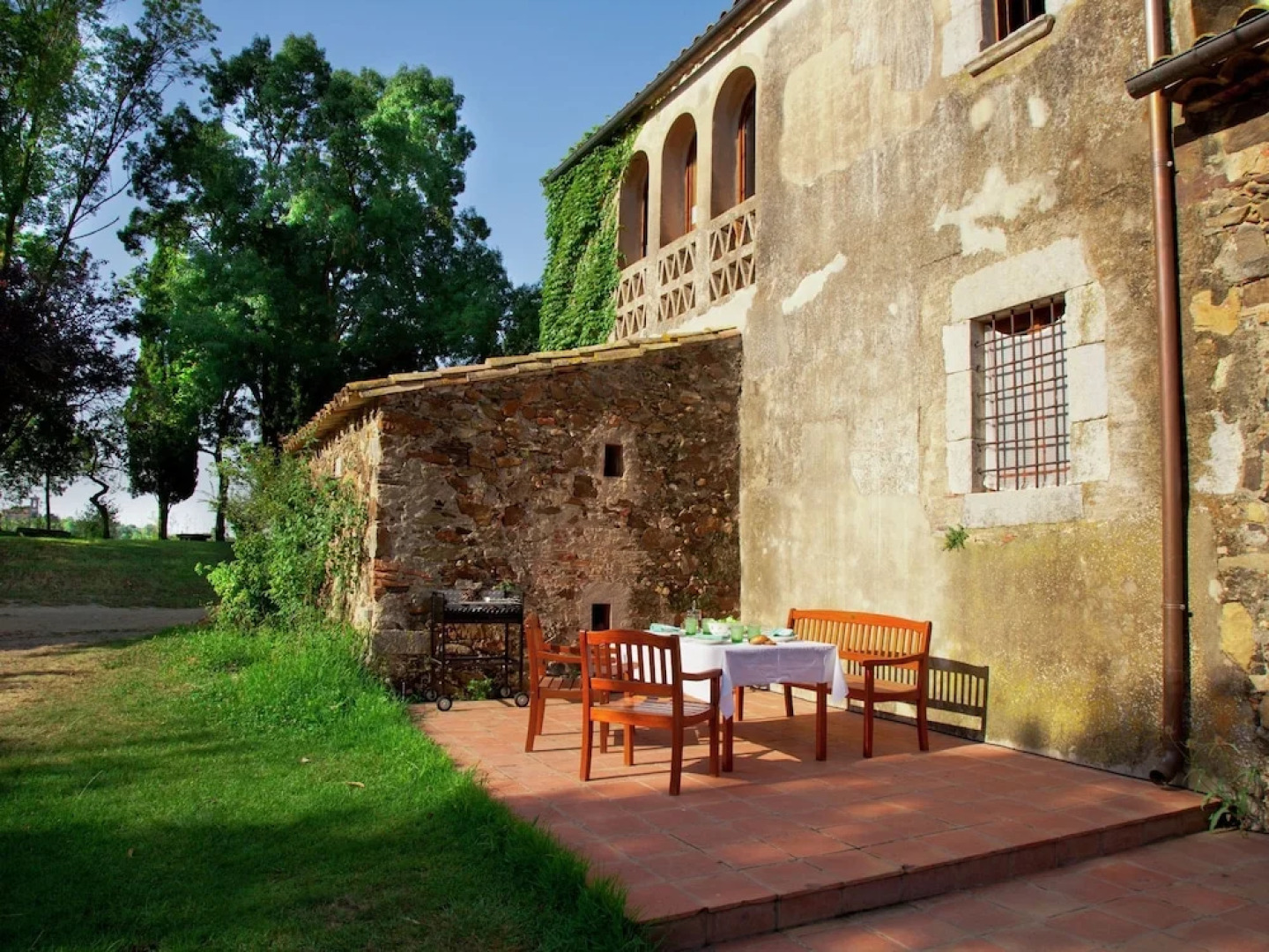 Scenic Mansion in Sant Andreu Salou near Forest