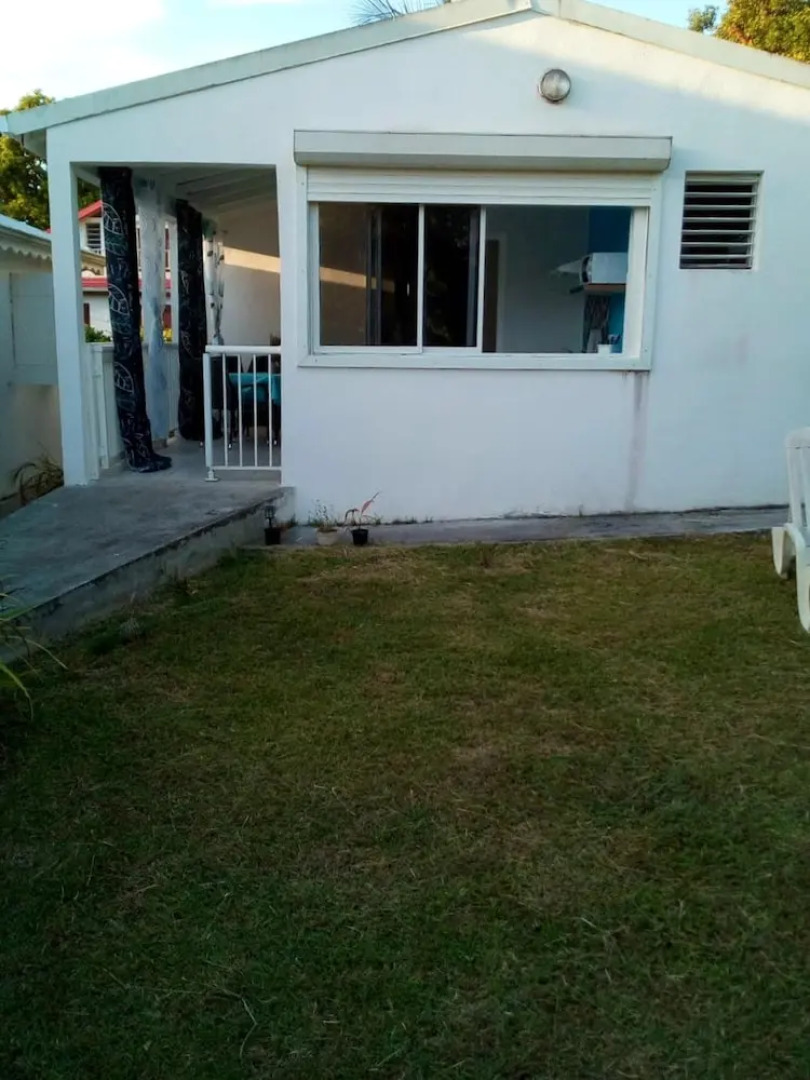 House With one Bedroom in Lamentin, With Pool Access, Enclosed Garden