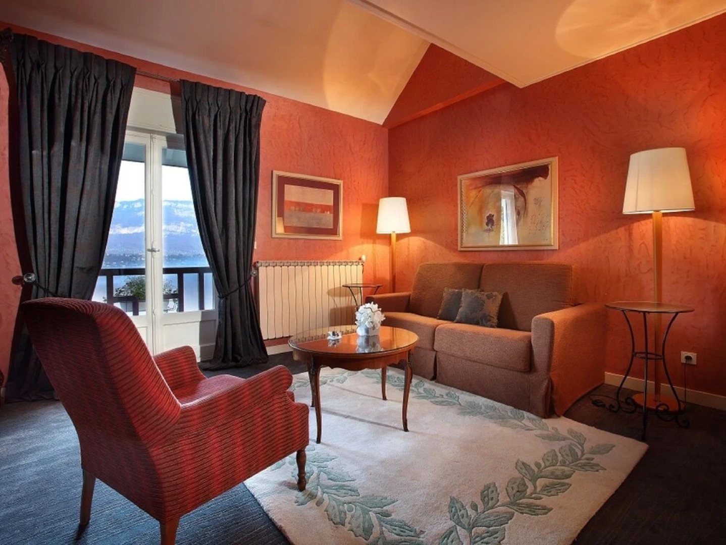 Hotel Ombremont-Restaurant Le Bateau Ivre