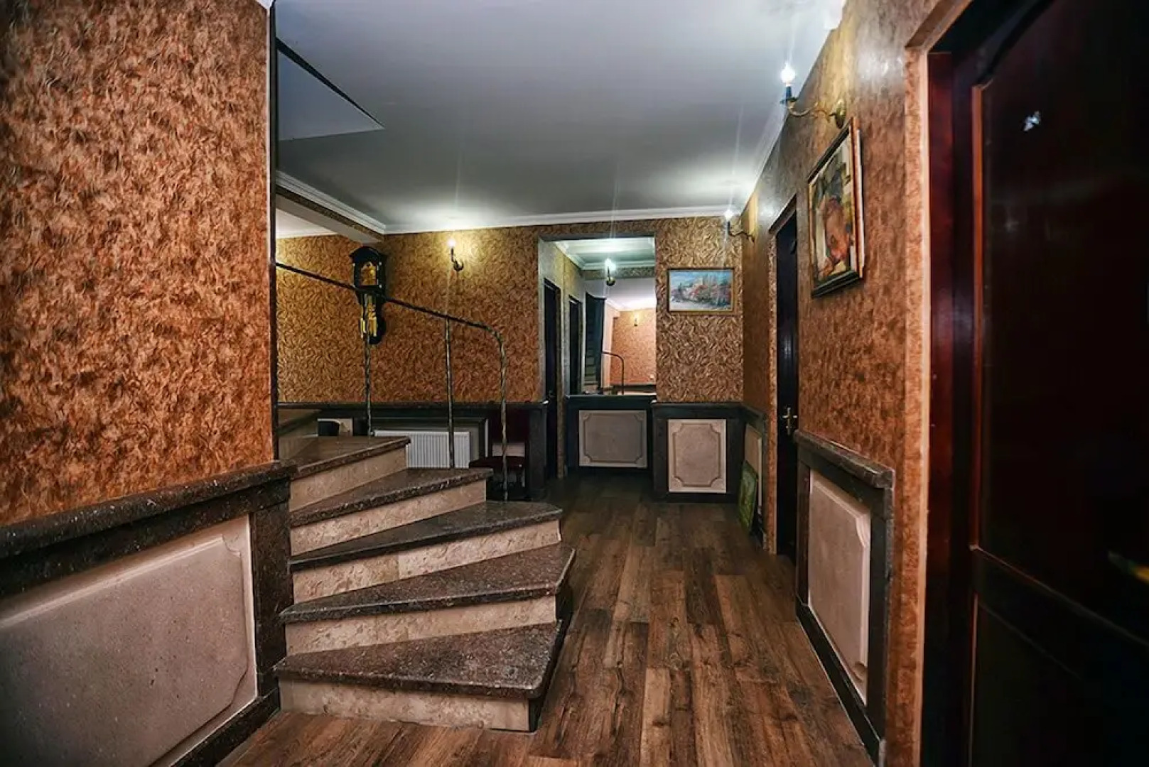 Имение Чиковани