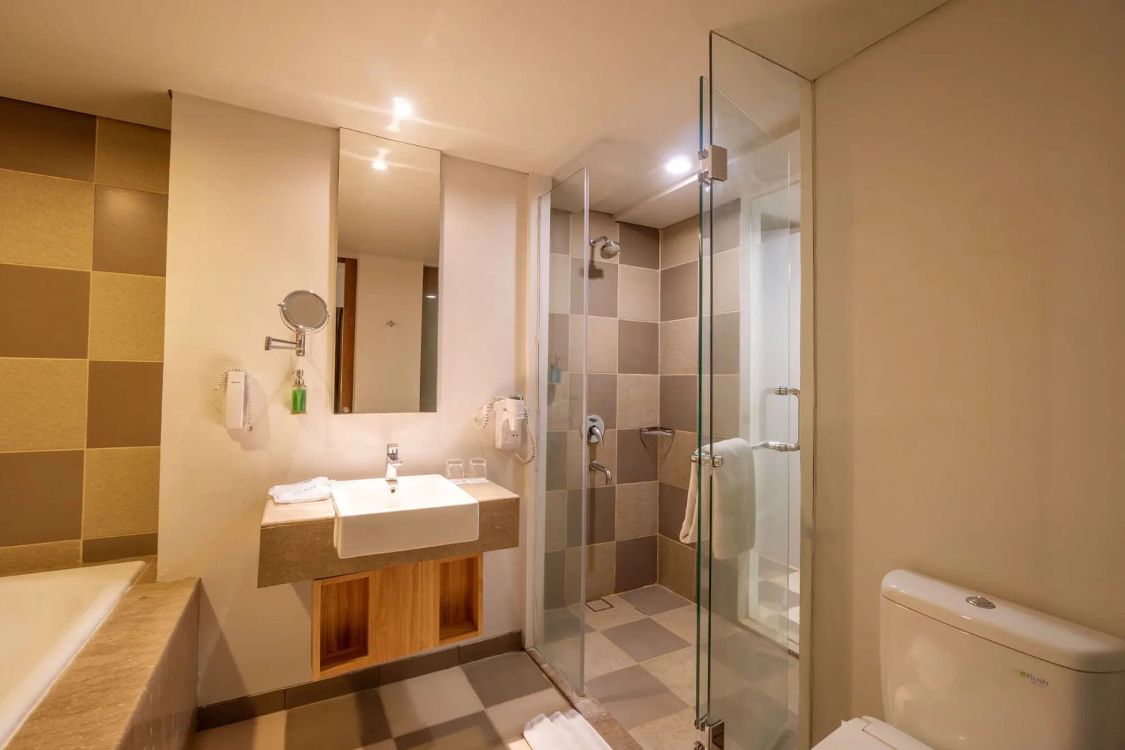 THE 1O1 Yogyakarta Tugu