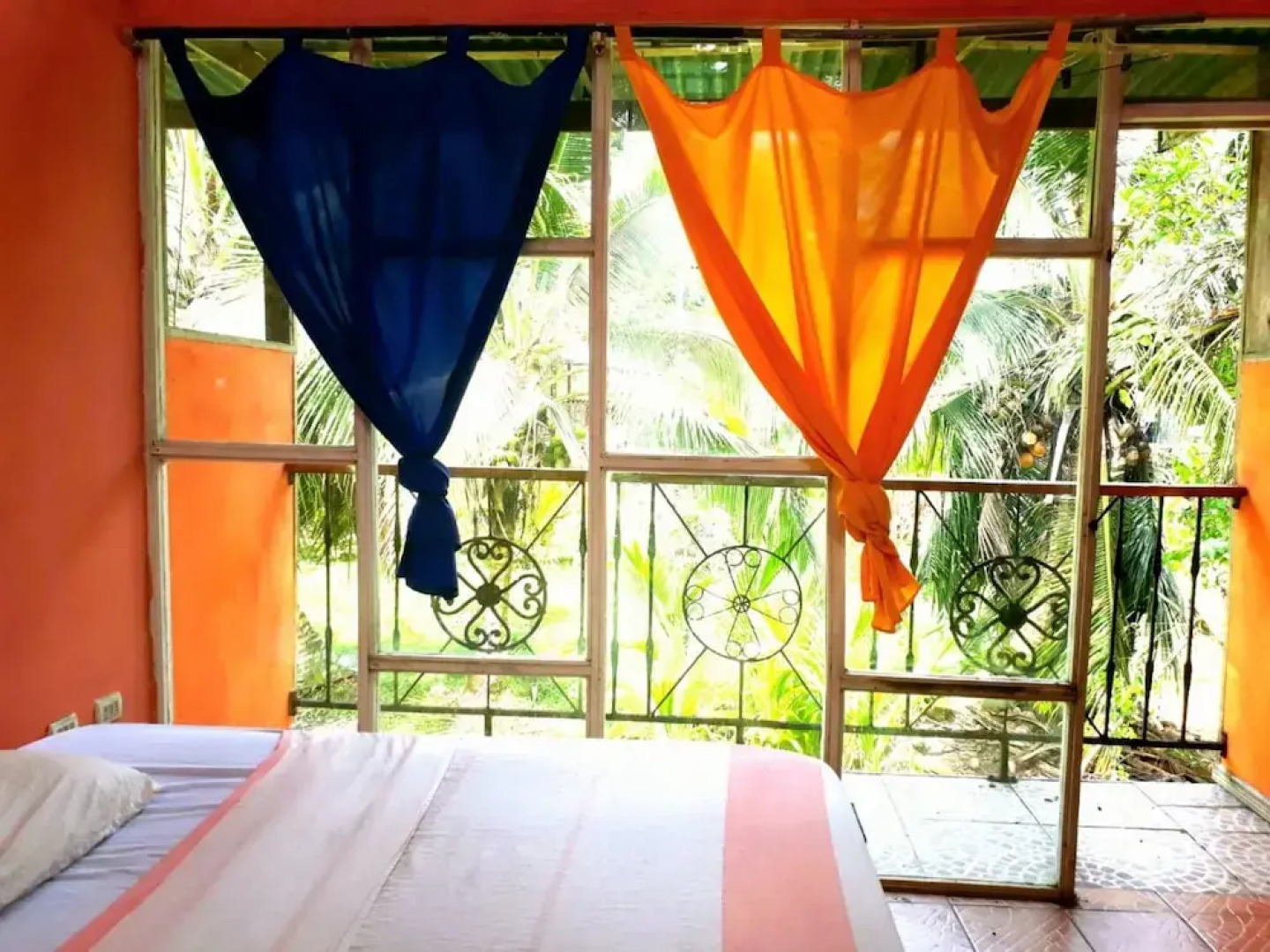 Beachfront manzanillo hotel - Hostel