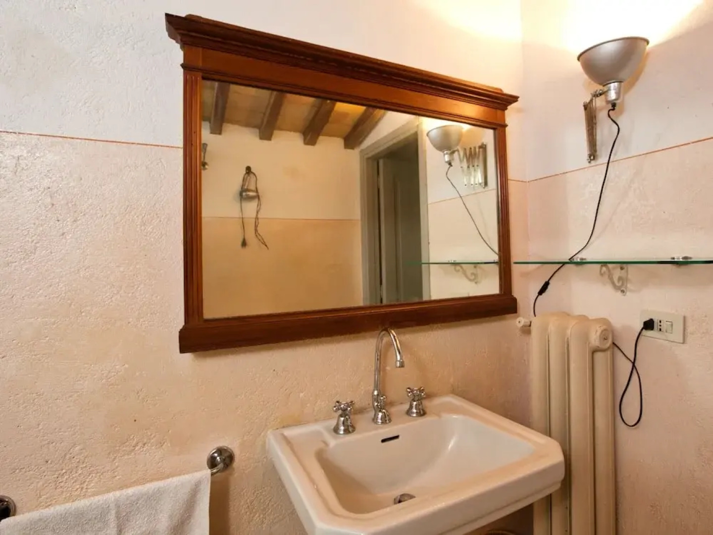 Villa in Rome With Pool & Stunning Views