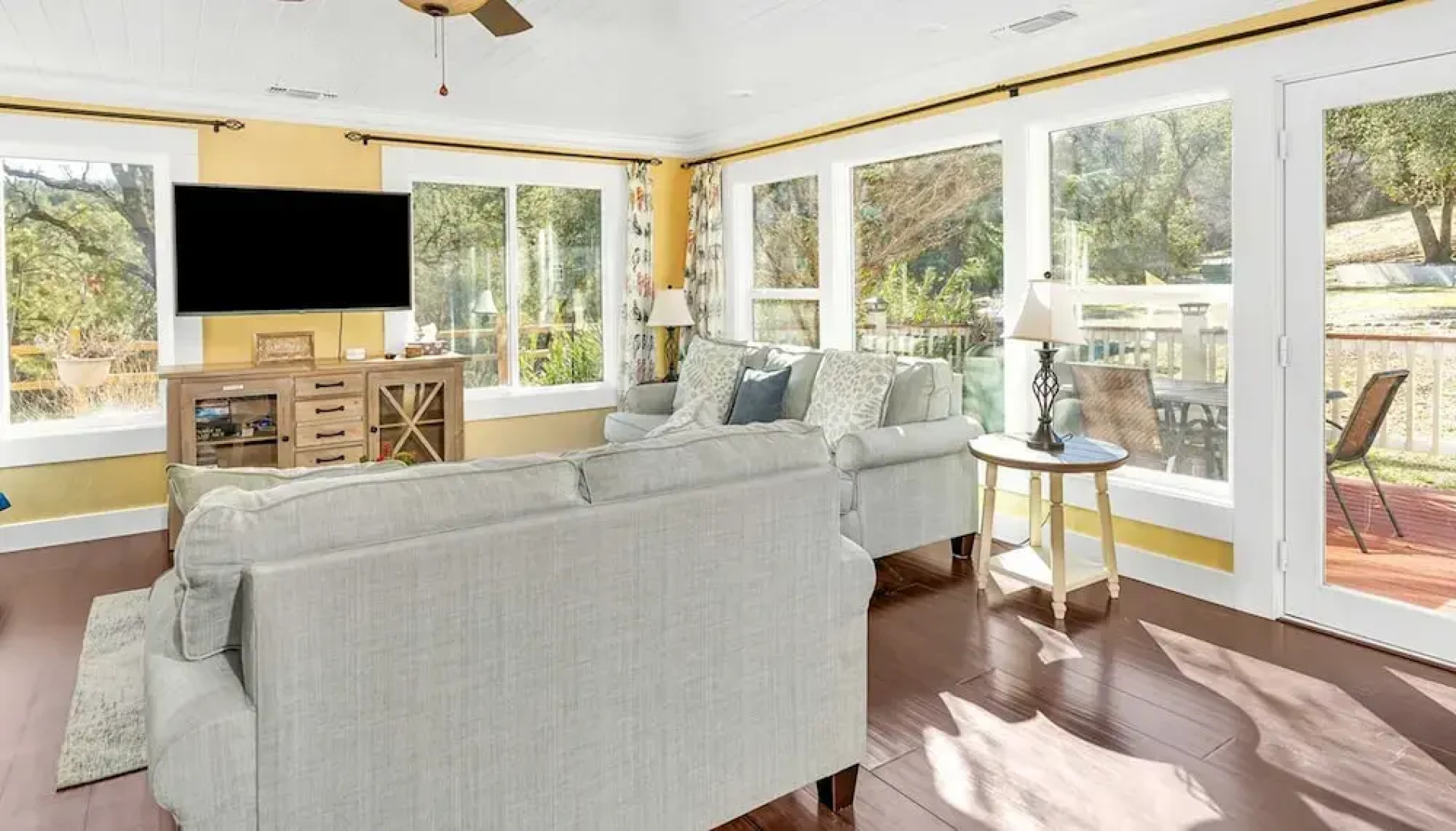 Awesome Views, Game Room, Hot Tub and More!