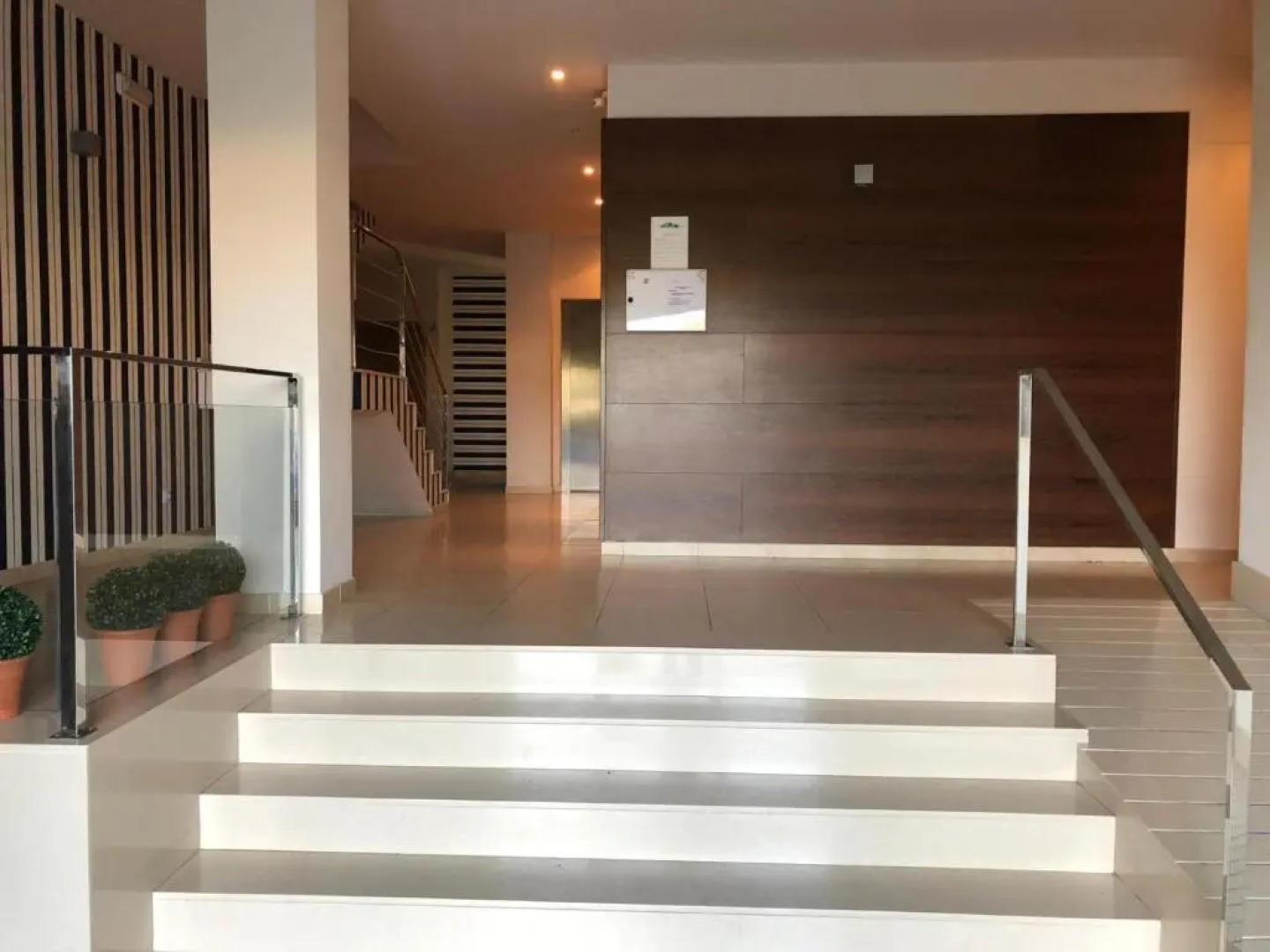 Apartamento para 6 personas con piscina y paddle