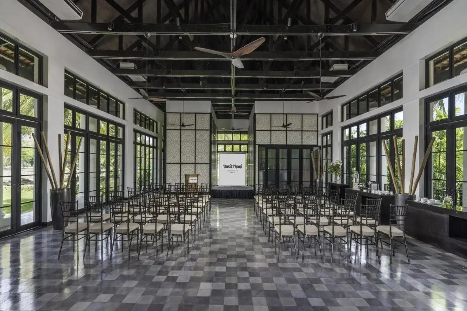 Dusit Thani Lubi Plantation Resort