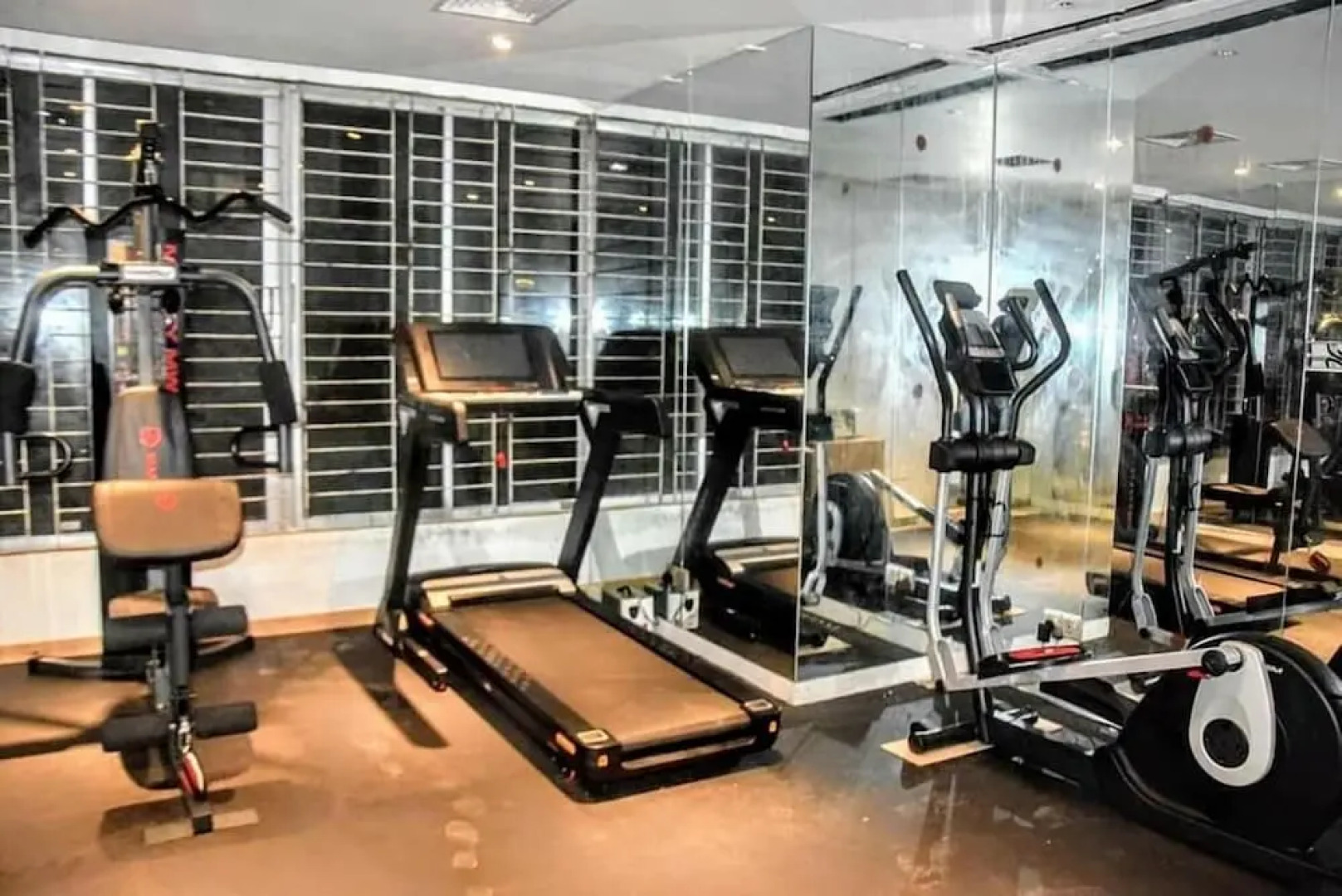 Grace Cox Smart Hotel