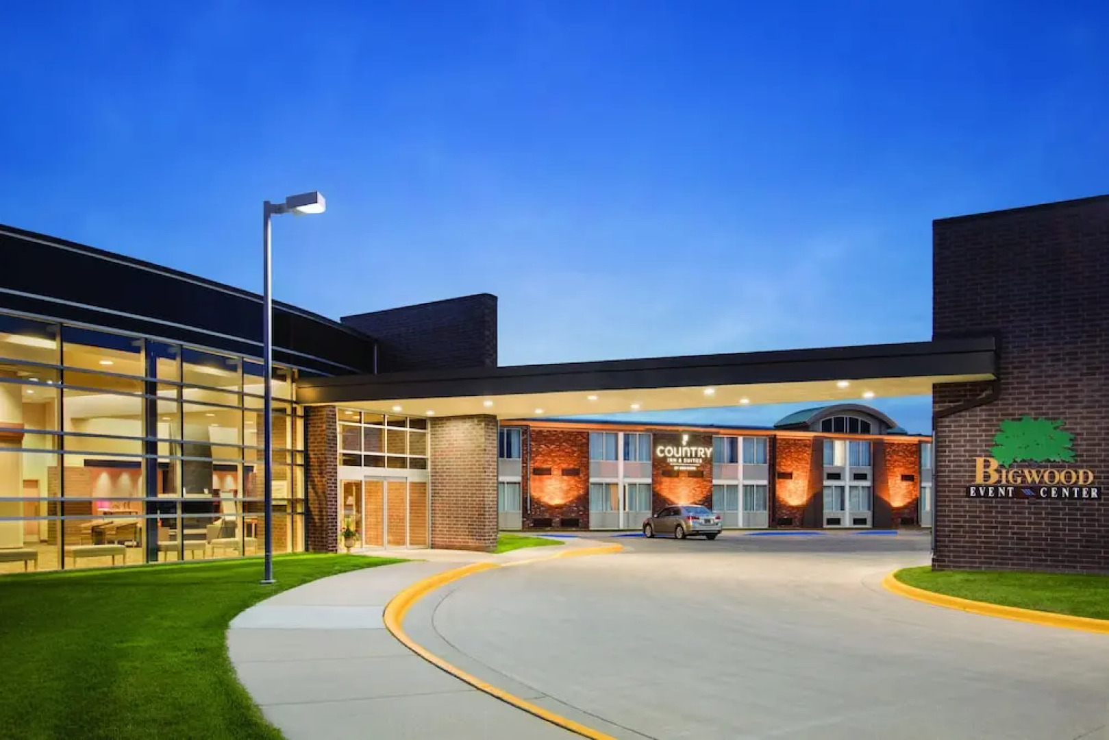 Best Western The Falls Inn & Suites