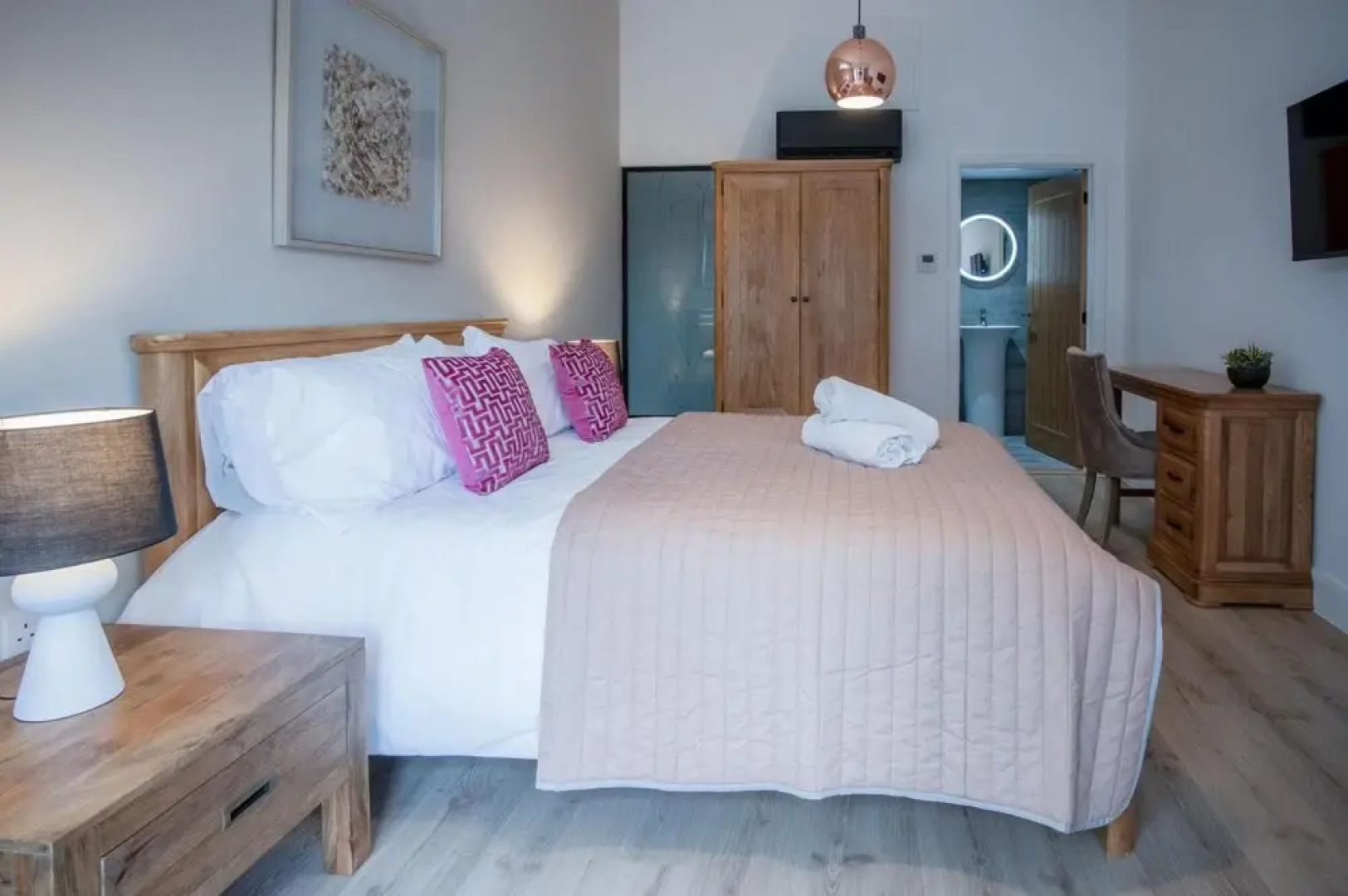 Room 12 - The Sleeping Giant - Pen Y Cae Inn