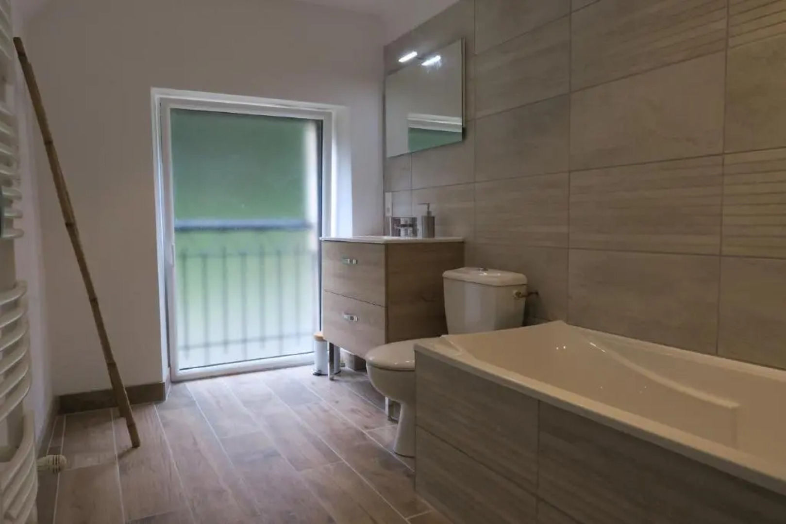 Belle maison entièrement rénovée avec jardin, WIFI, à 400m de la mer à ST QUAY-PERROS - Ref 871