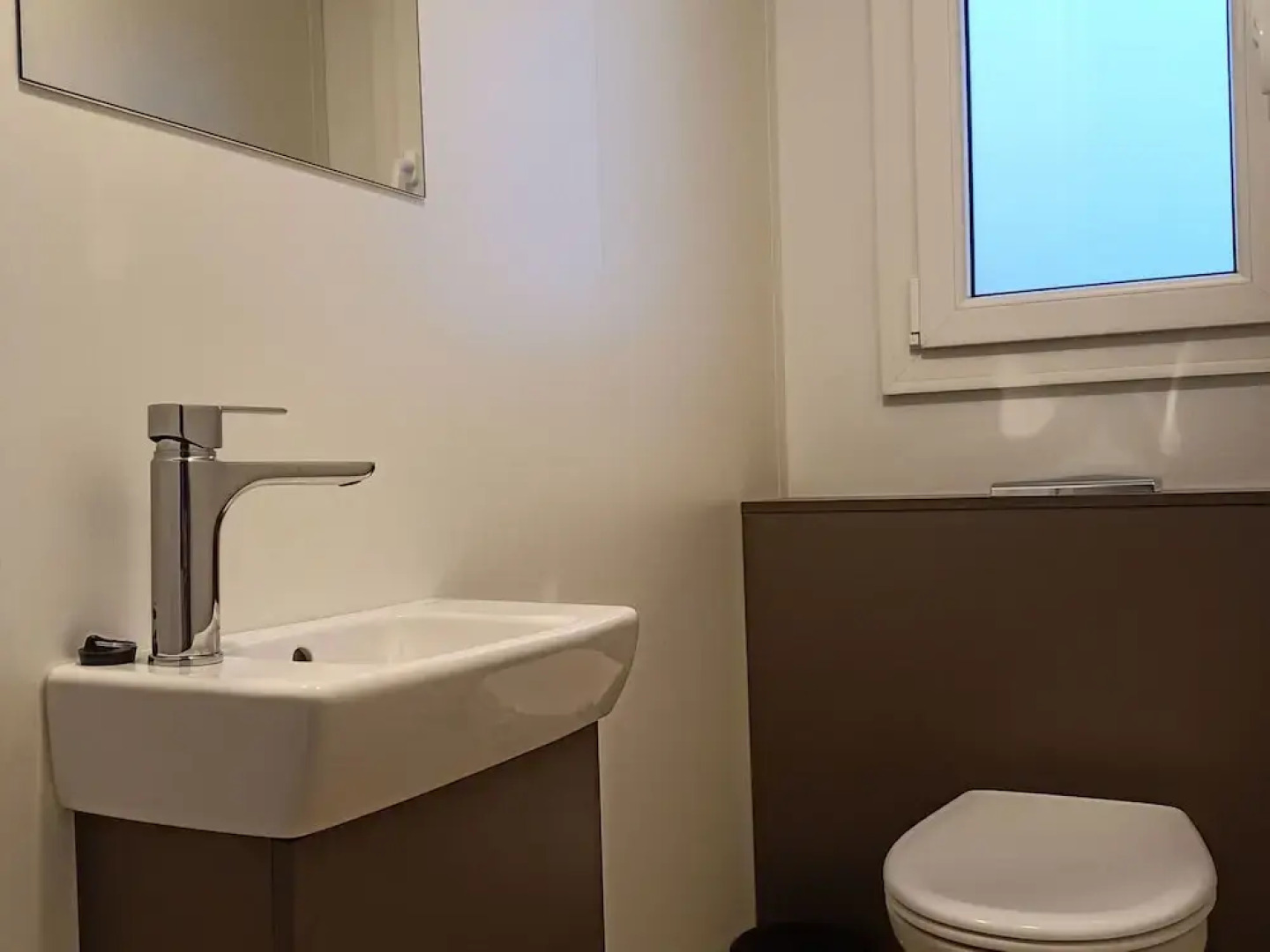 Nice Chalet With Dishwasher, Maastricht at 9 km