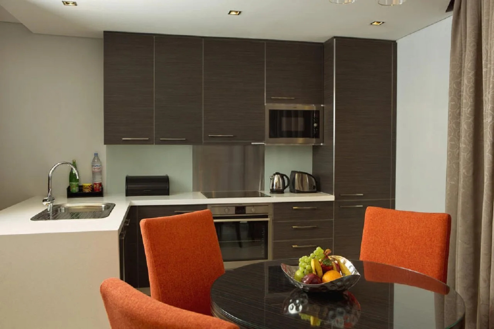 Majestic Arjaan by Rotana Hotel