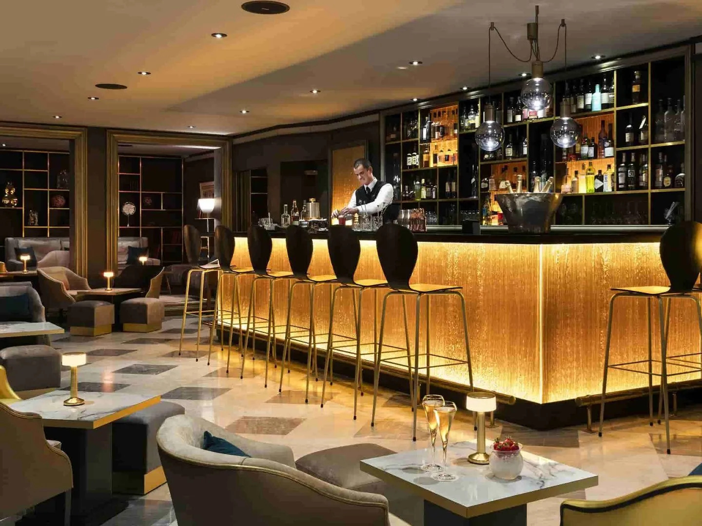 Hôtel Barrière l'Hermitage