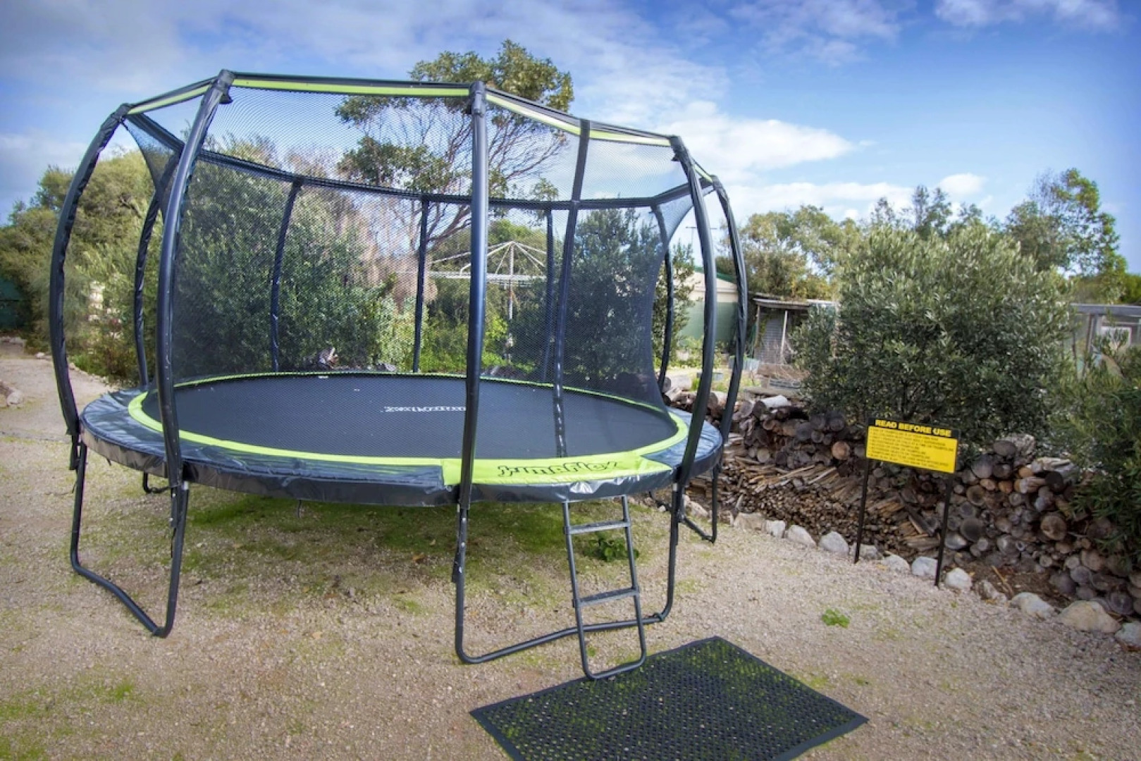 Coorong Cabins - Pelican Cabin