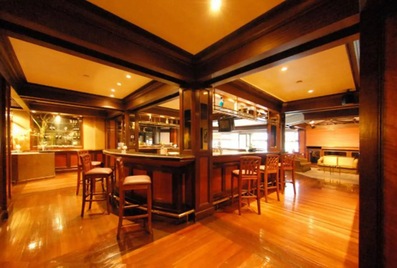 Puteri Wing, Riverside Majestic Hotel