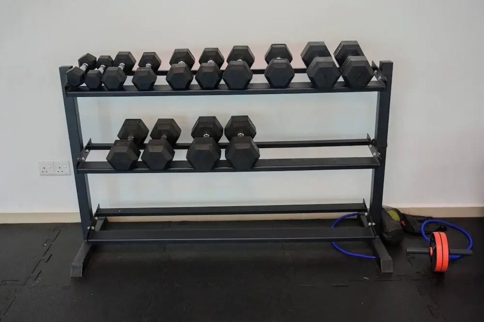 Family-friendly 3BR Apartment in Serene Malabe