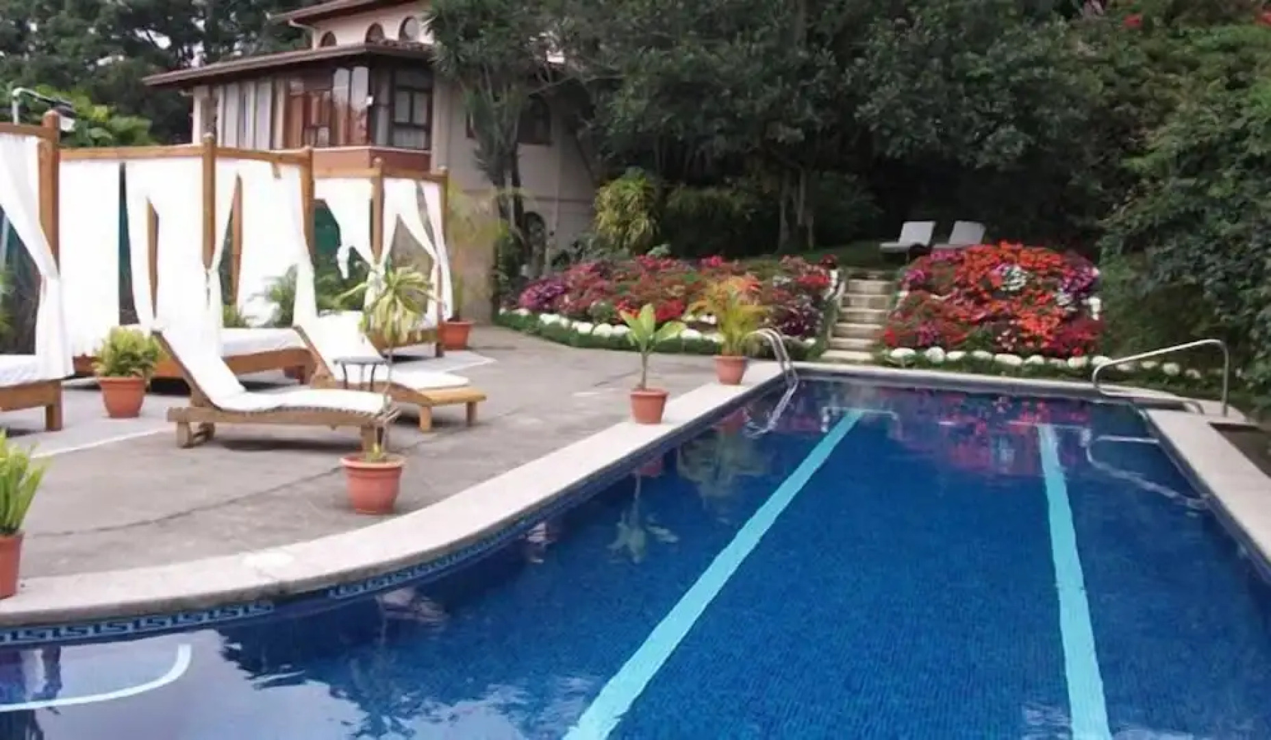 La Catalina Hotel and Suites