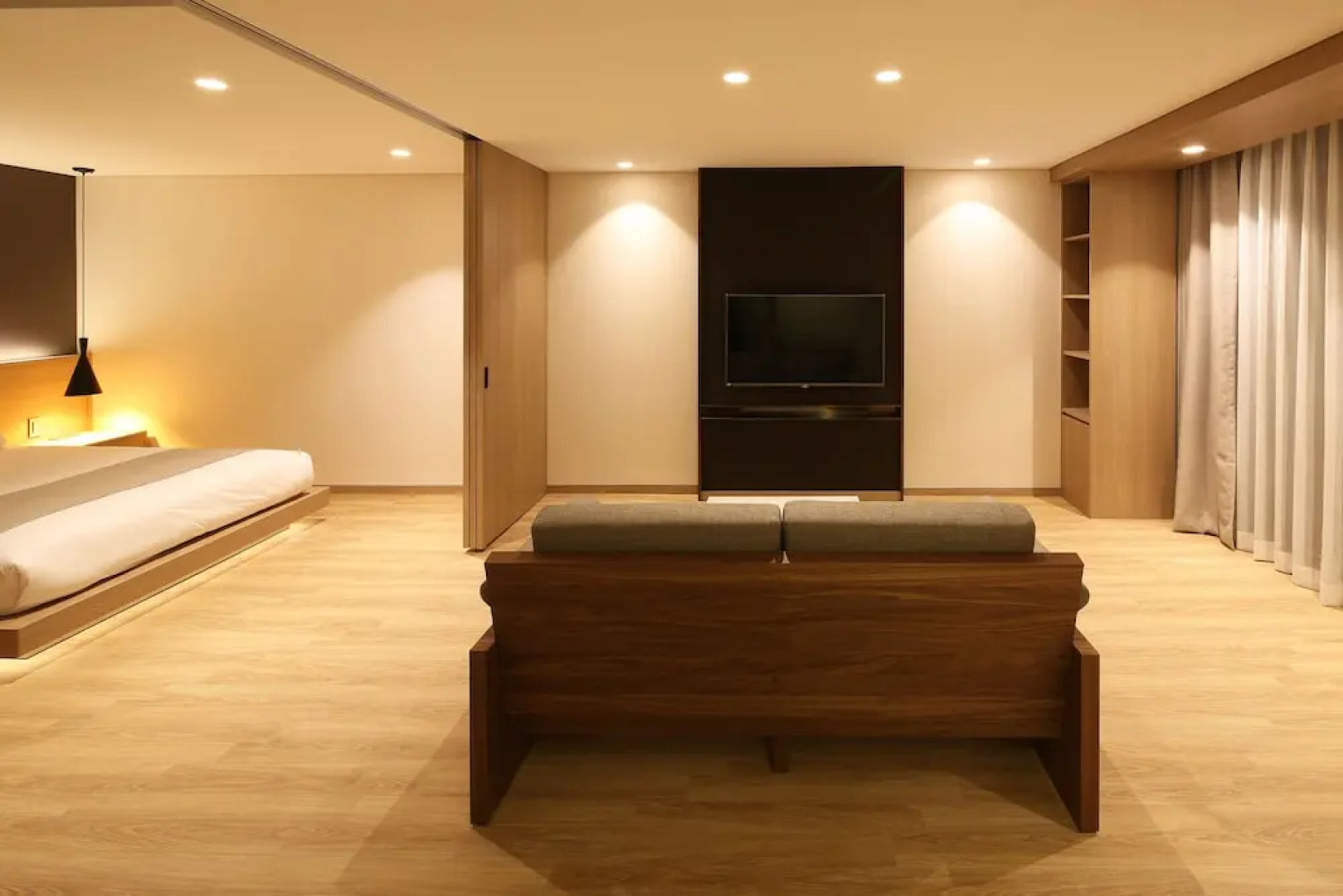 Dukgu Oncheon Resort Condo