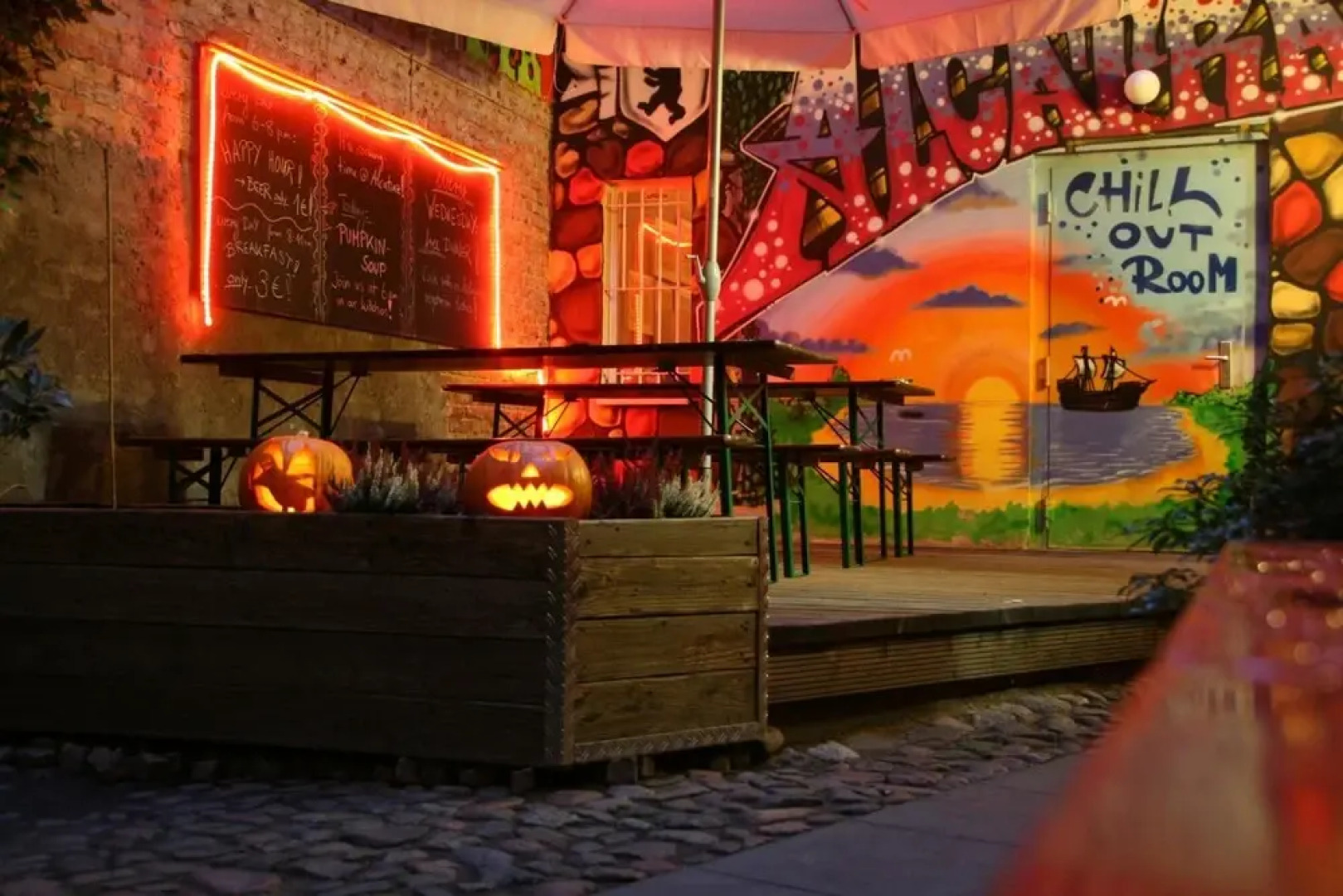 Alcatraz Backpacker Hostel