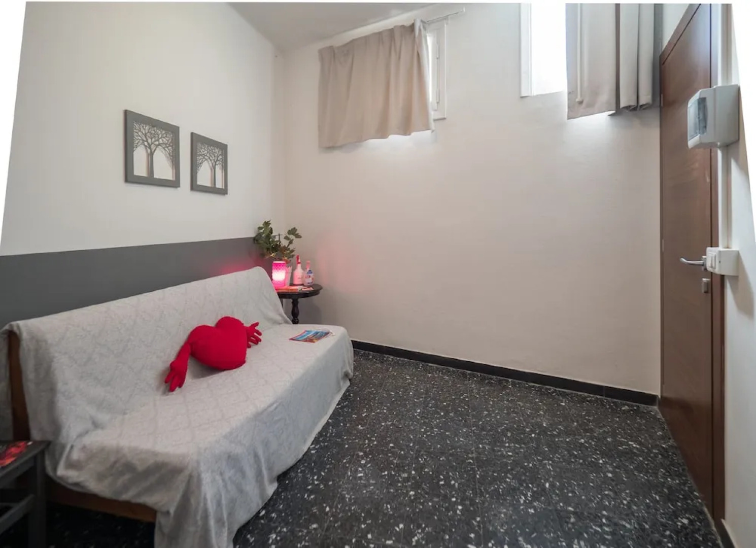 Recanissu Apartment With Balcony & Ac