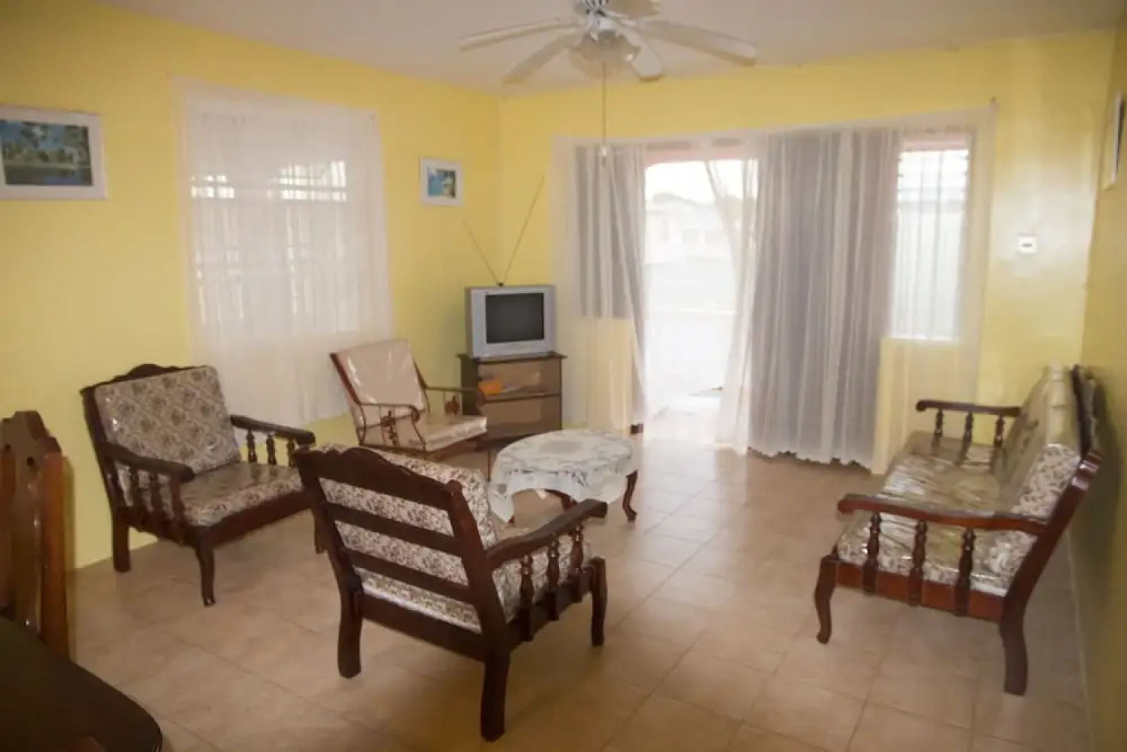 3 Bedroom Holiday Apartment