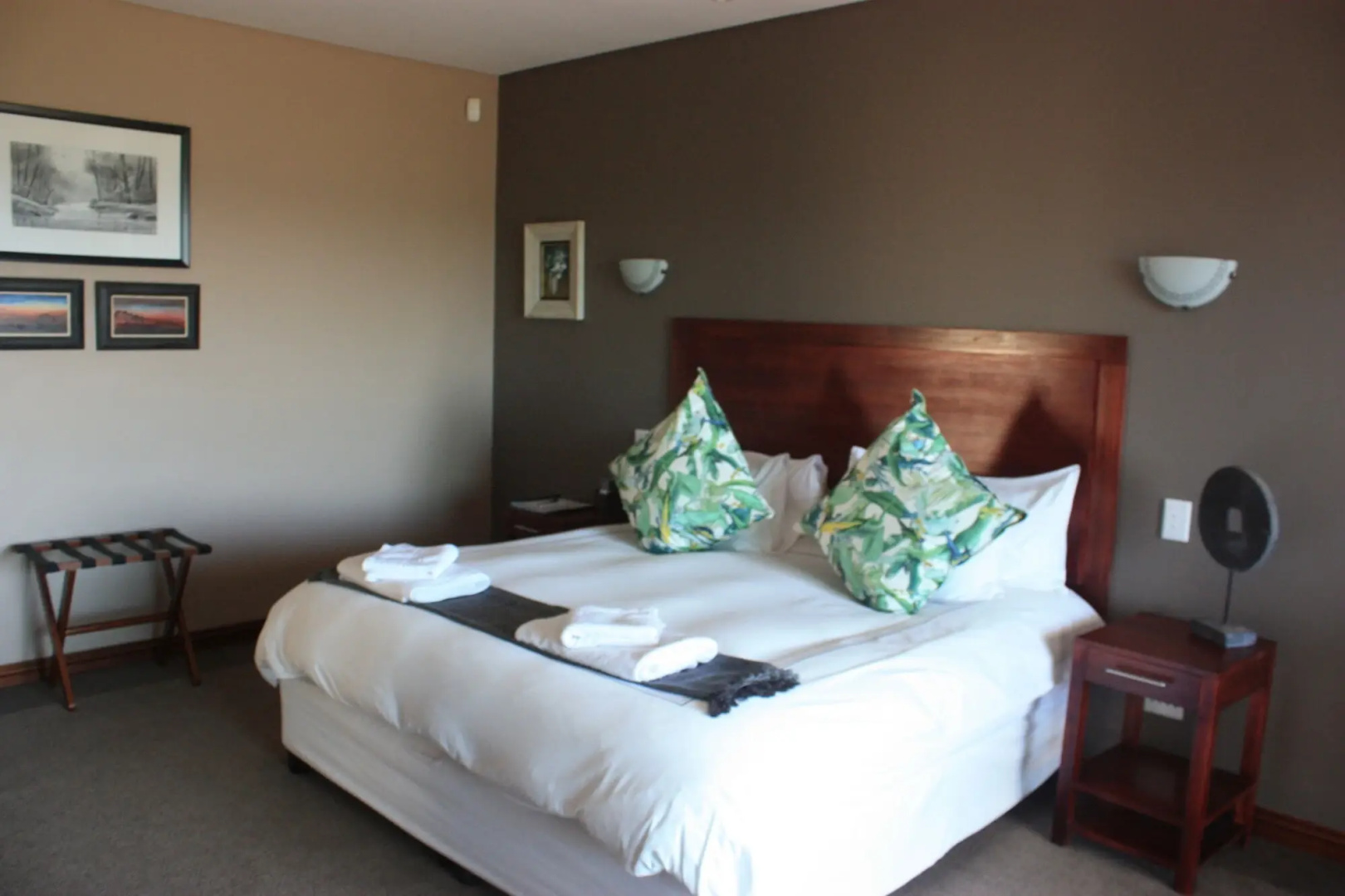 Over The Moon Guesthouse