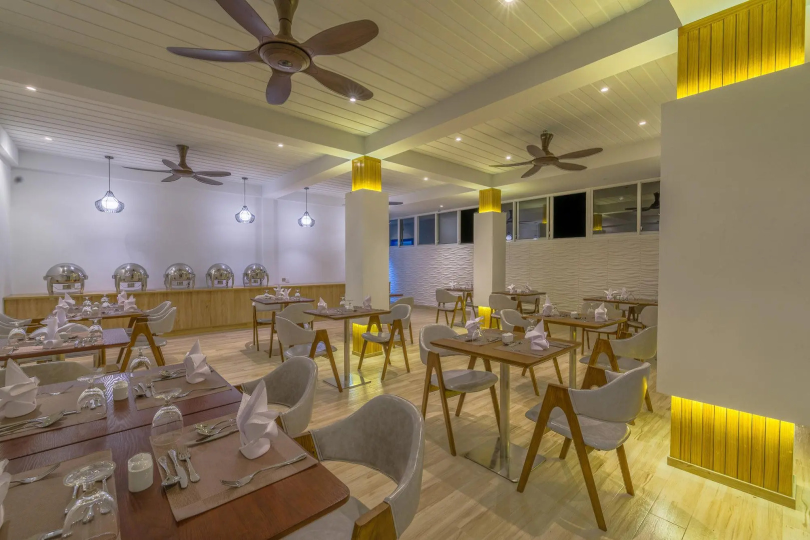 Отель Dhiguveli Maldives