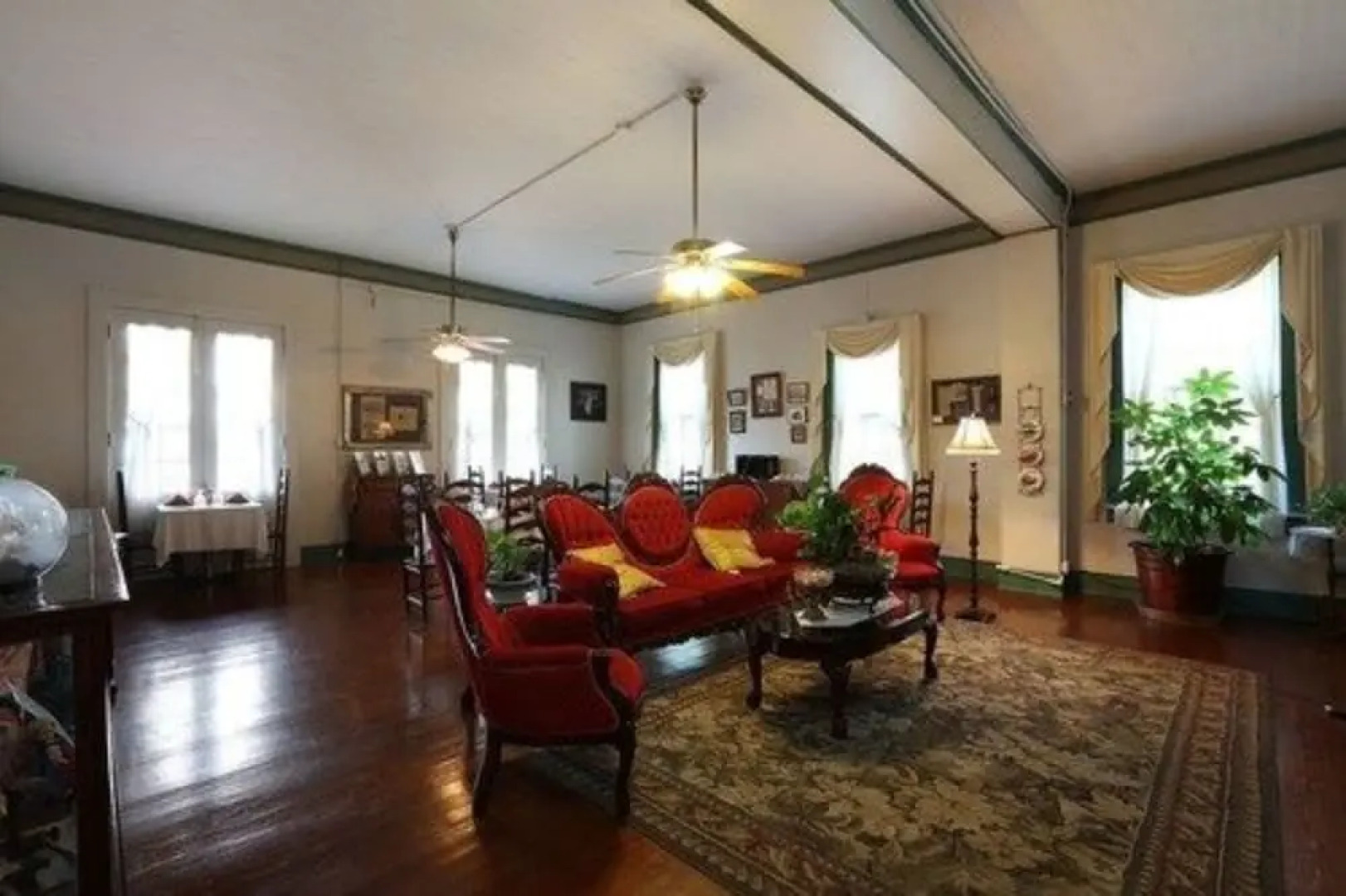 Old Castillo Bed and Breakfast