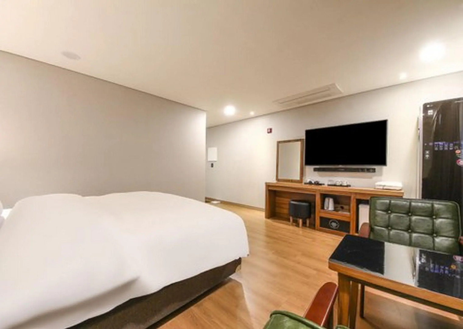 Anyang CNC Hotel