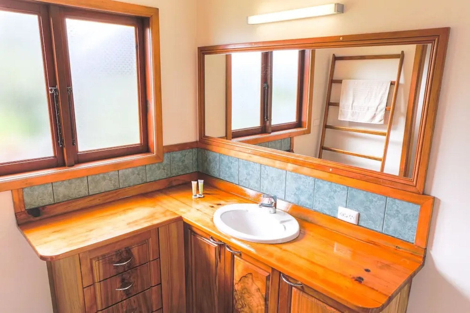 Girlies Holiday Home