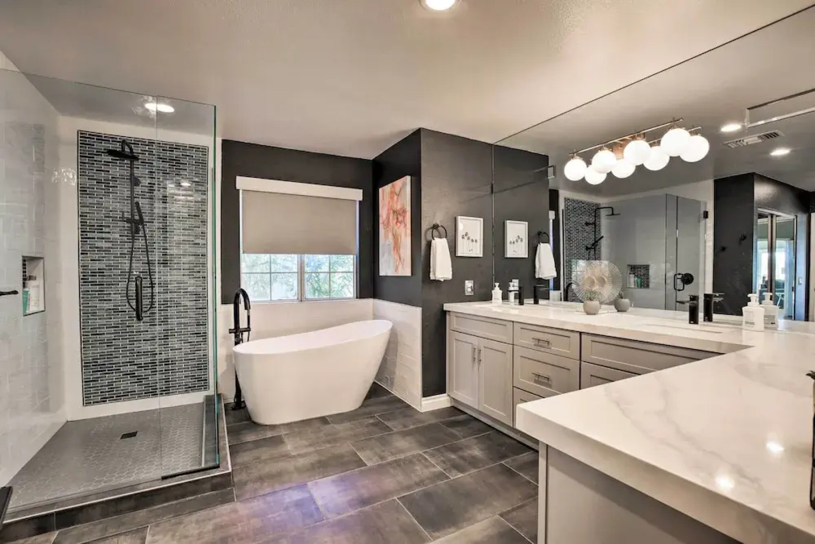 Upscale Palm Desert Oasis w/ BBQ - Near Golf!