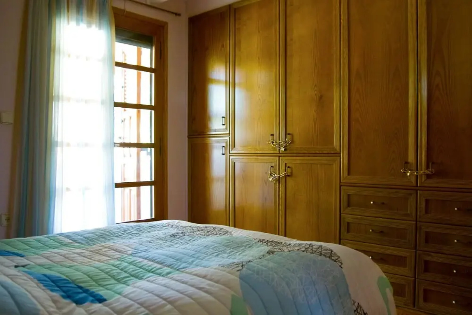 Villa Donna - Unique 3 level home