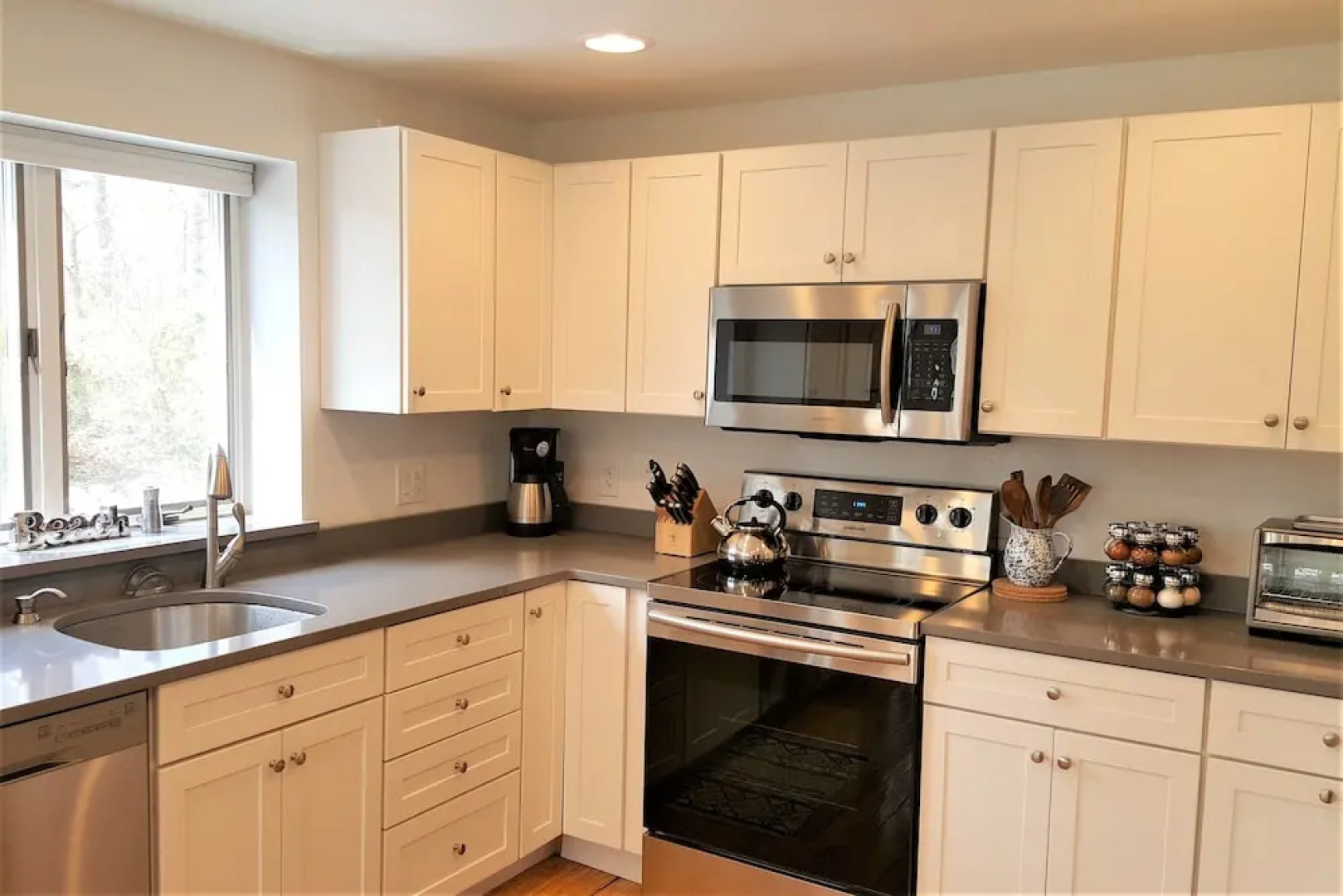 30 Bay Pine - 4 Bedroom House