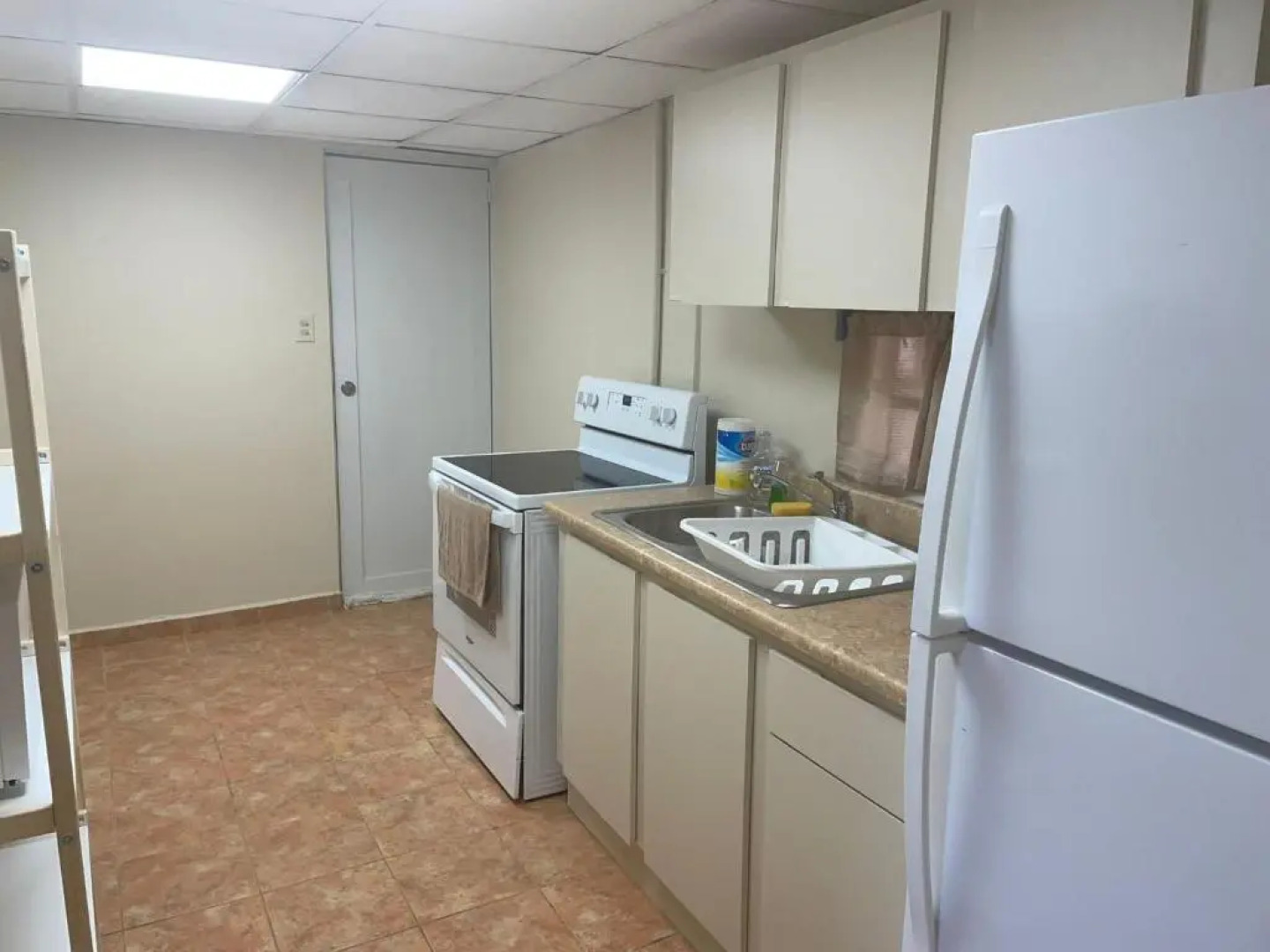 4 Bedr 2 Bathr 2 Level Beach Front House.