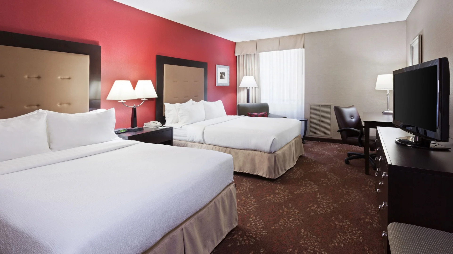 Holiday Inn Cincinnati Airport by IHG