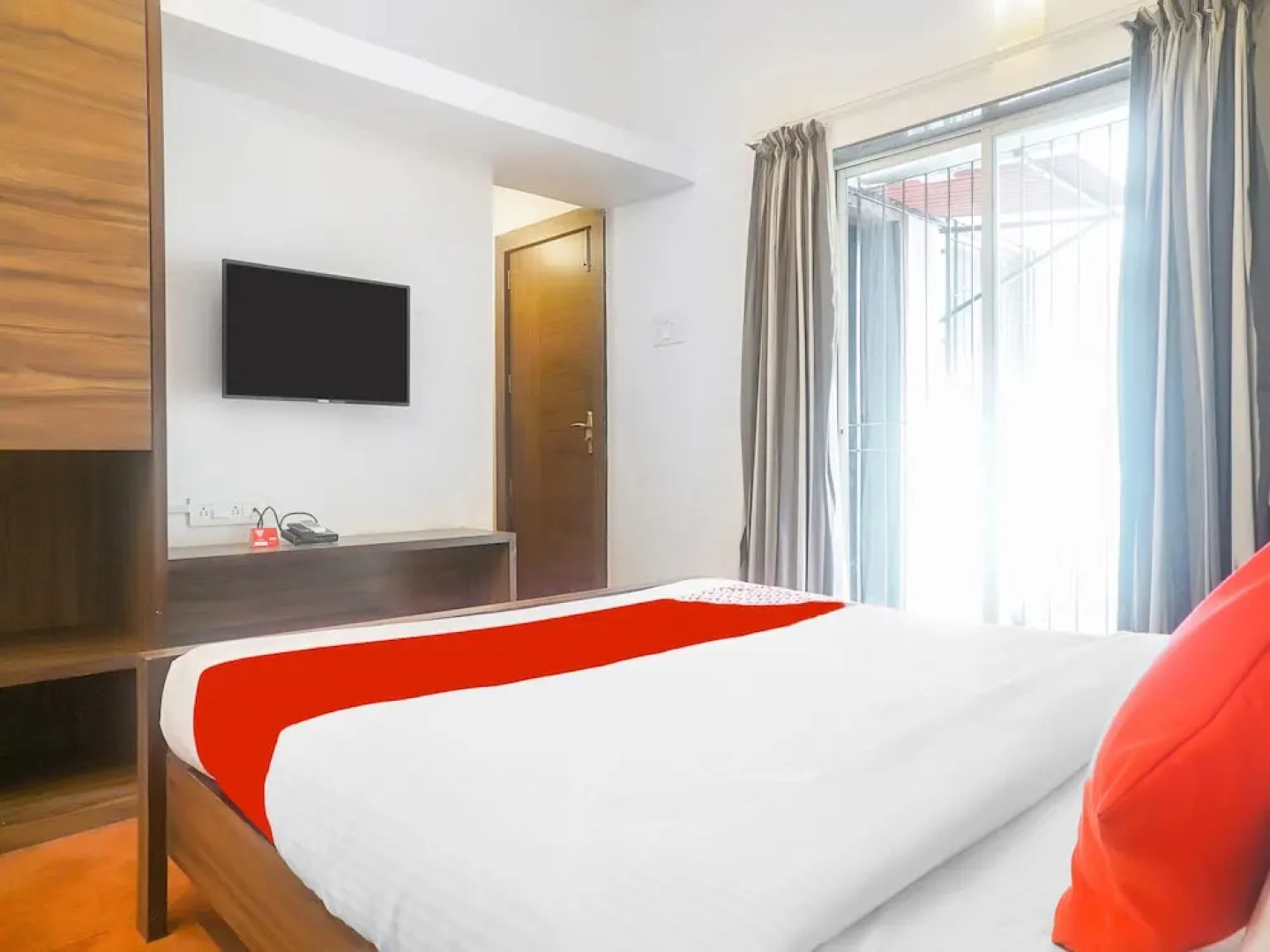 OYO 15399 Olive Villa