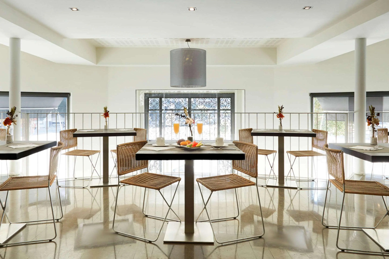 Отель Sercotel Amister Art