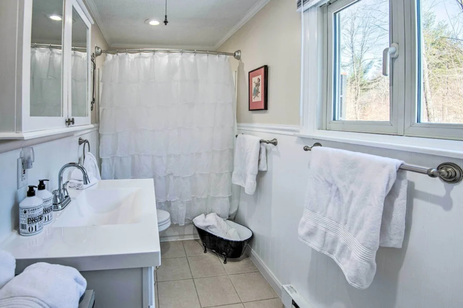 Pet-friendly Gilford Home by Gunstock Ski Mountain