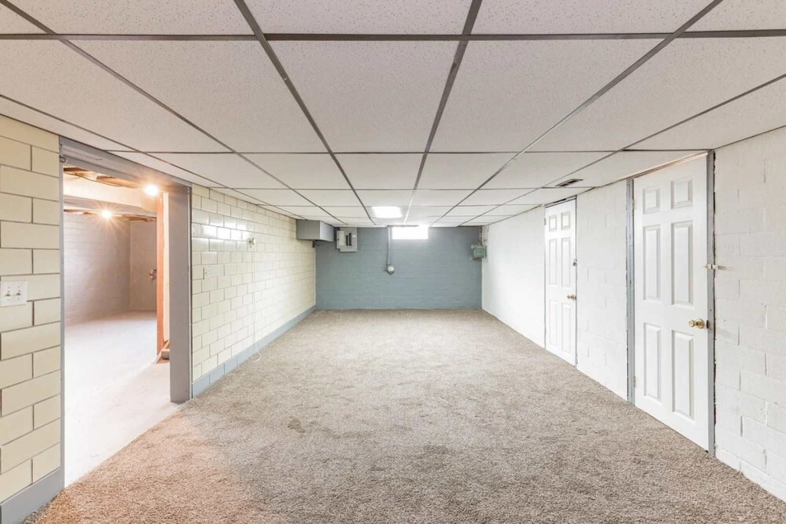 Beautiful 4 Br Home In Lovely Neighborhood - Walk To Pro Football Hof! 4 Bedroom Home by Redawning