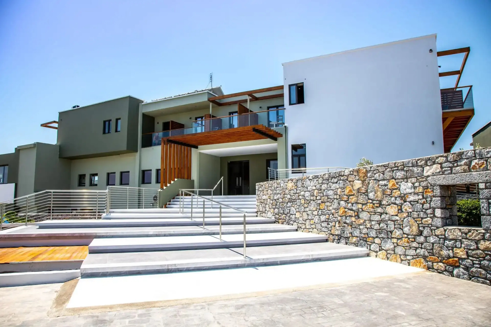 Gennadi Seaside Resort