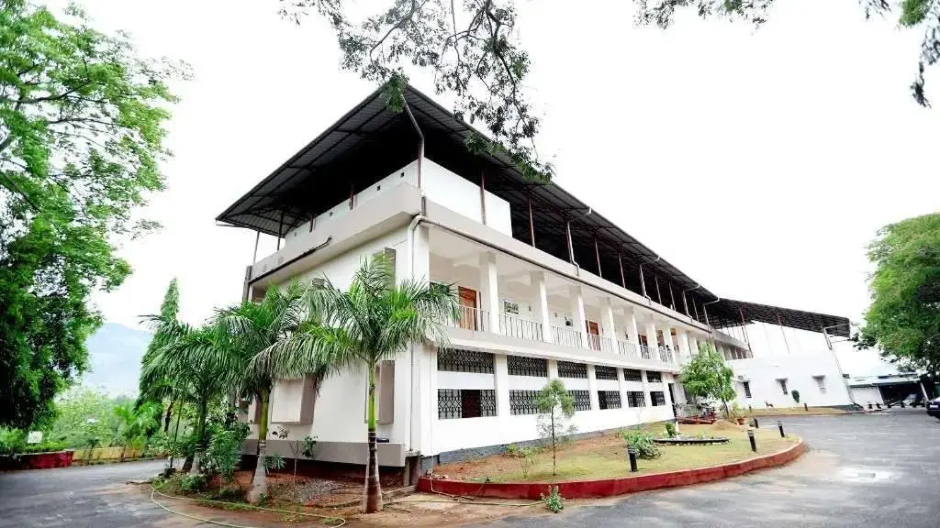 KTDC Garden House Malampuzha Dam