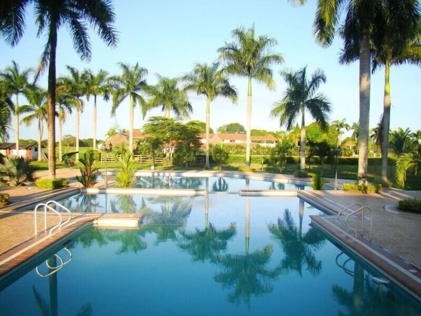 Hotel Campestre Los Chiguiros